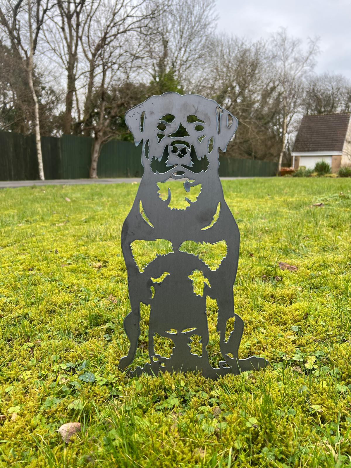 Garden Decoration | Roxy the Rottweiler | Steel Art